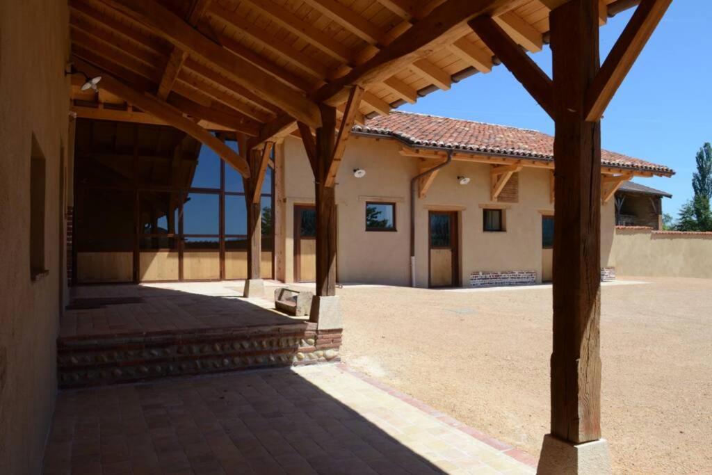Ancien Haras Refait A Neuf A 3 Km De Vonnas Villa Exteriör bild