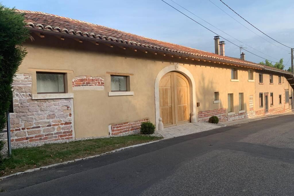 Ancien Haras Refait A Neuf A 3 Km De Vonnas Villa Exteriör bild