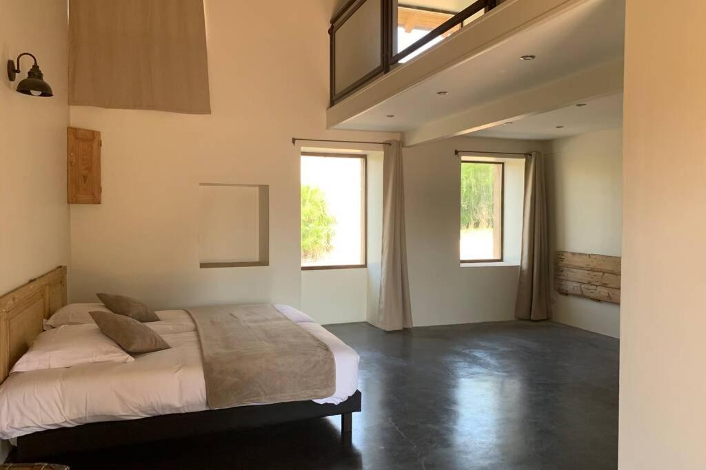 Ancien Haras Refait A Neuf A 3 Km De Vonnas Villa Exteriör bild