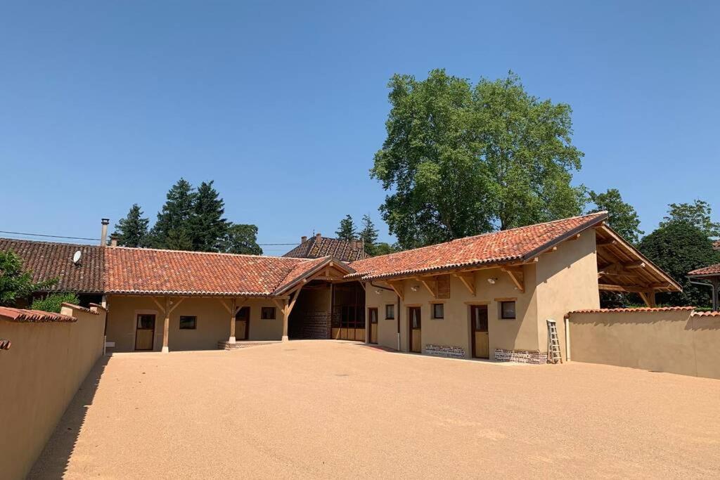 Ancien Haras Refait A Neuf A 3 Km De Vonnas Villa Exteriör bild